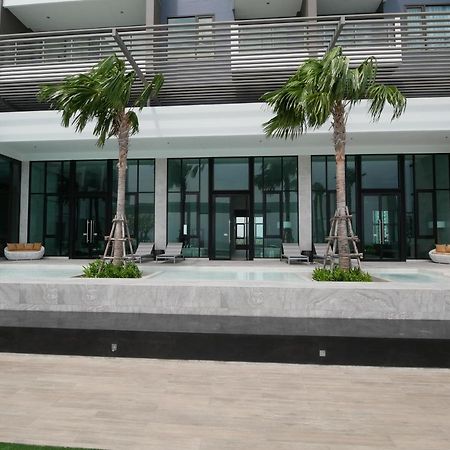 Aeras - The Ultimate Beachfront Experience Jomtien Beach Exterior foto