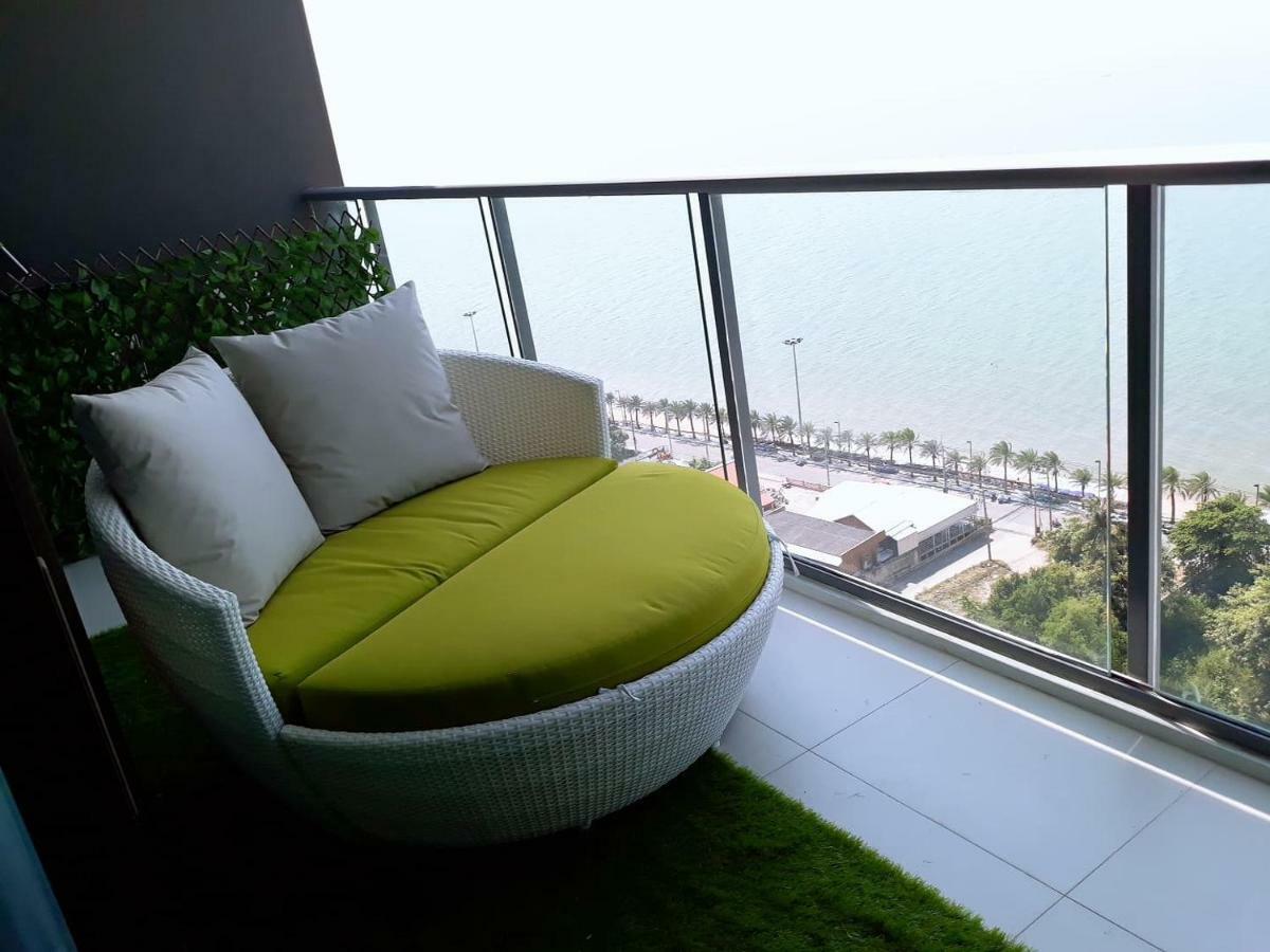Aeras - The Ultimate Beachfront Experience Jomtien Beach Exterior foto