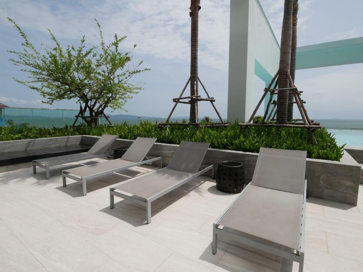Aeras - The Ultimate Beachfront Experience Jomtien Beach Exterior foto