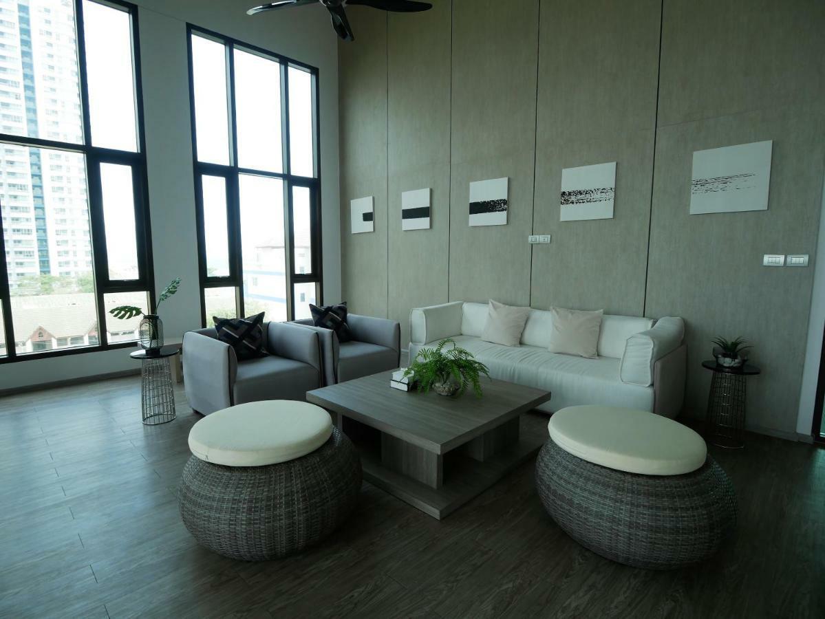 Aeras - The Ultimate Beachfront Experience Jomtien Beach Exterior foto